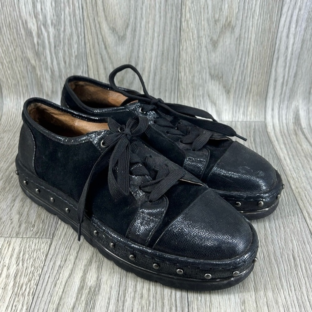 Balidoner Elegant Black Loafers  with Studded Detail
